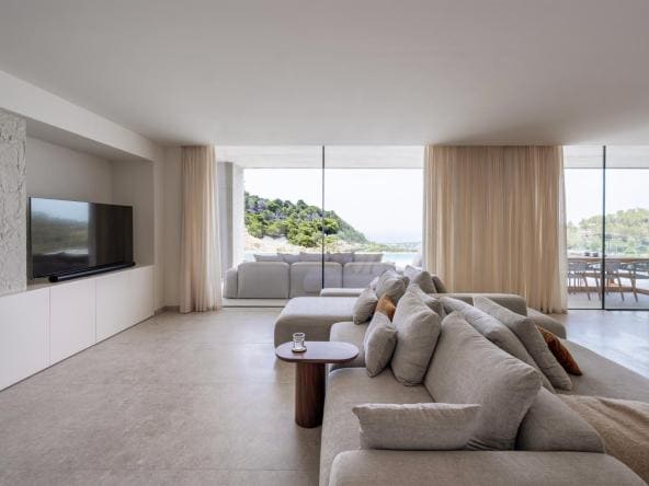 11_INTERIOR_LQ